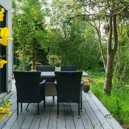 Feriehus Tranquil Riverside Retreat Holstebro
