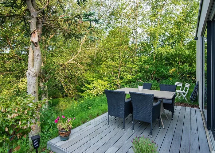 Tranquil Riverside Retreat